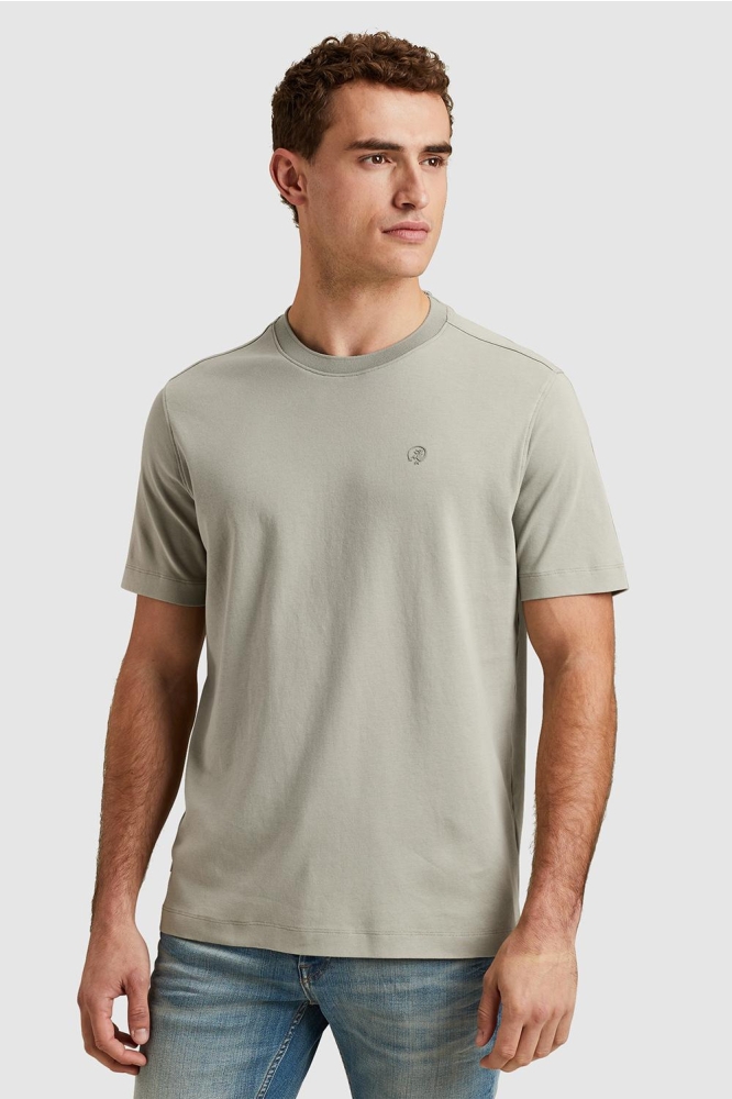 Cast Iron groene heren t-shirt | Model vooraanzicht