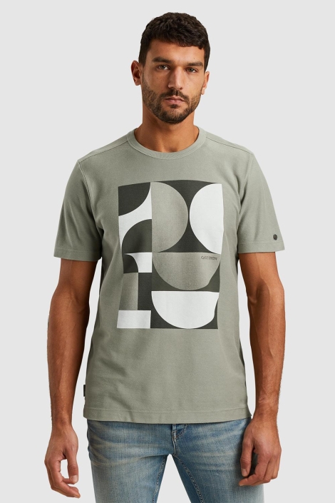 Cast Iron groene heren t-shirt | Model vooraanzicht