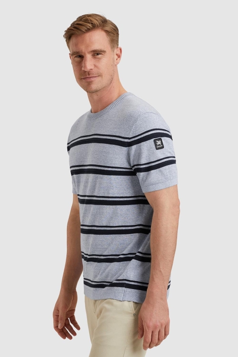 Vanguard blauwe heren t-shirt | Model zijaanzicht