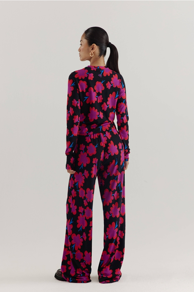 Harper & Yve zwarte dames t-shirt | Model