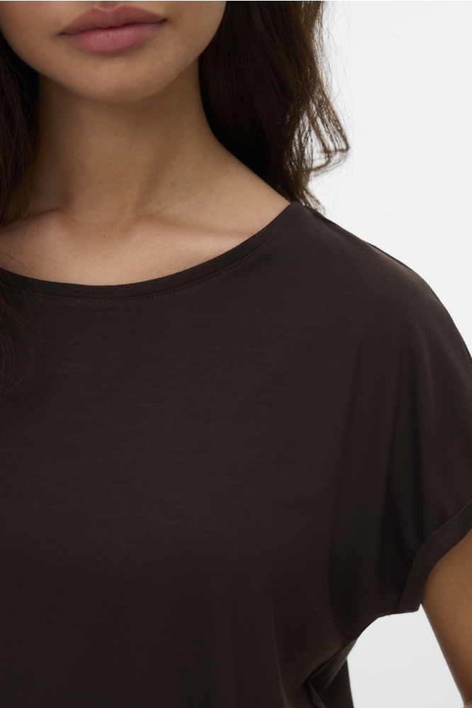 Vero Moda bruine dames t-shirt | Close up