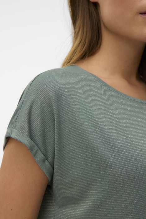 Vero Moda groene dames t-shirt | Close up
