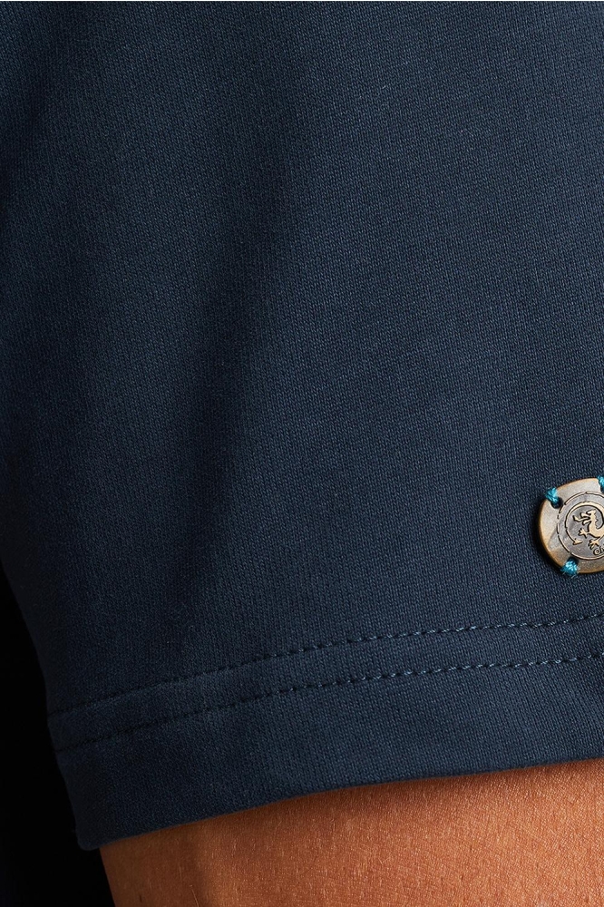 Cast Iron blauwe heren t-shirt | Close up