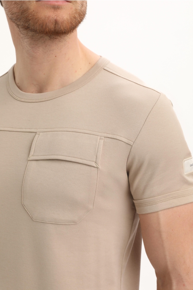Gabbiano taupe heren t-shirt | Close up