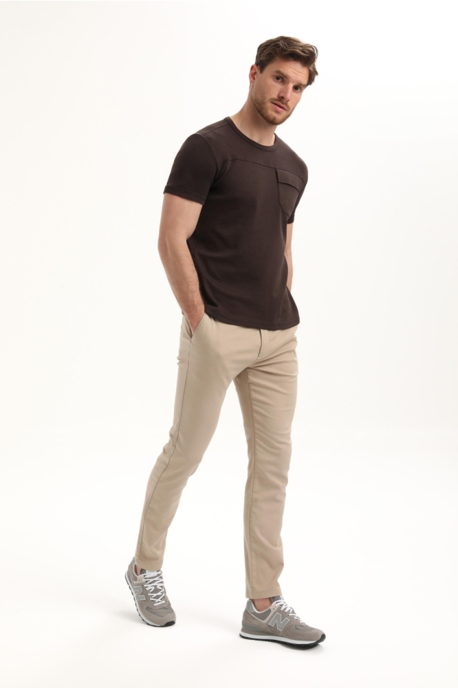 Gabbiano bruine heren t-shirt | Model