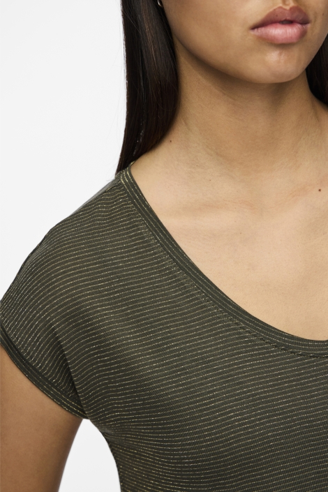 Pieces groene dames t-shirt | Close up