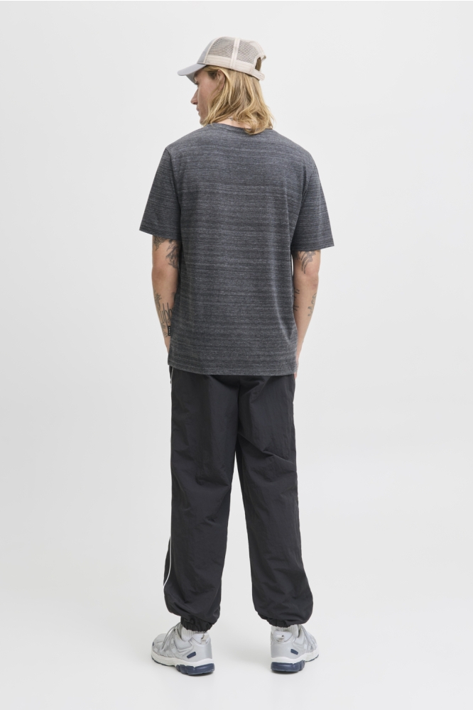 Jack & Jones zwarte heren t-shirt | Model