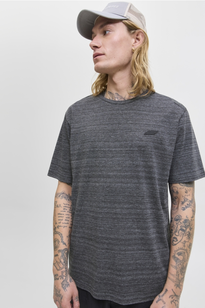 Jack & Jones zwarte heren t-shirt | Model vooraanzicht