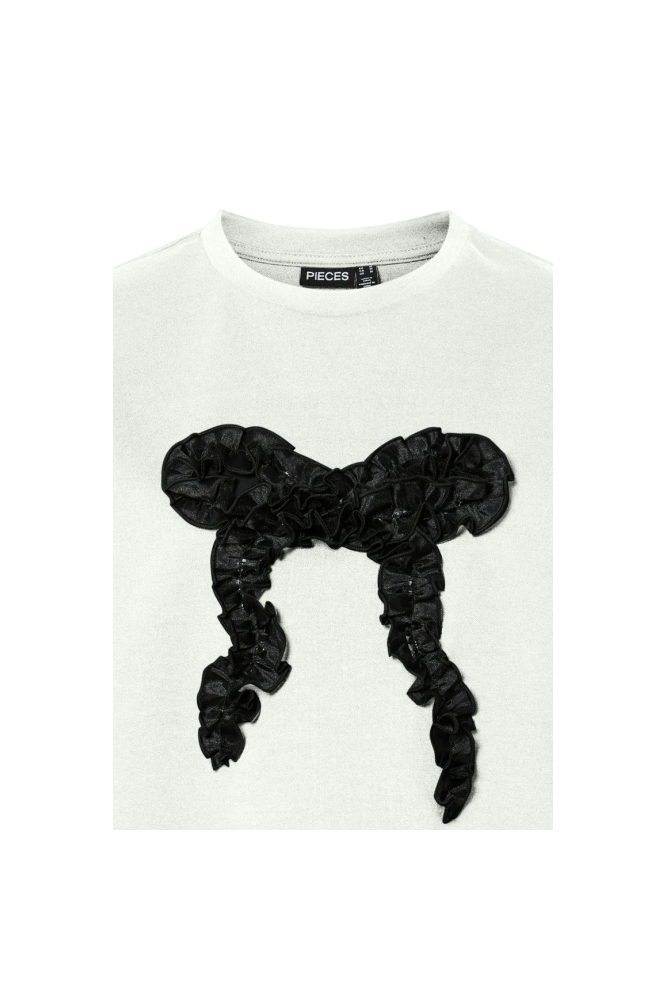 Pieces witte dames t-shirt | Close up