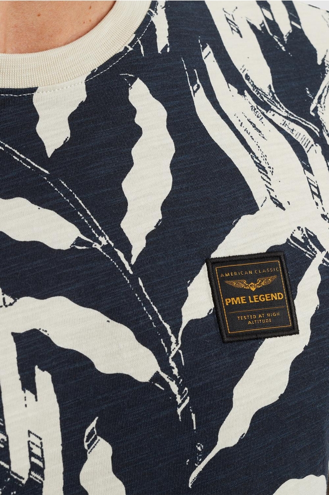 PME legend beige heren t-shirt | Close up