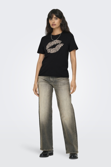 Only zwarte dames t-shirt | Model