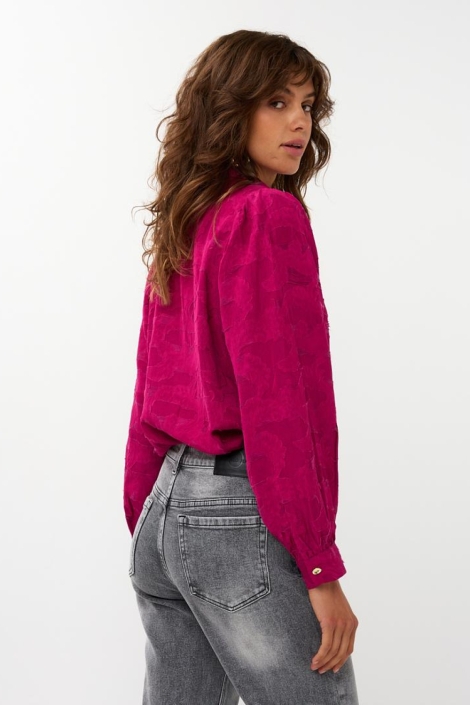 EsQualo roze dames blouse | Model zijaanzicht