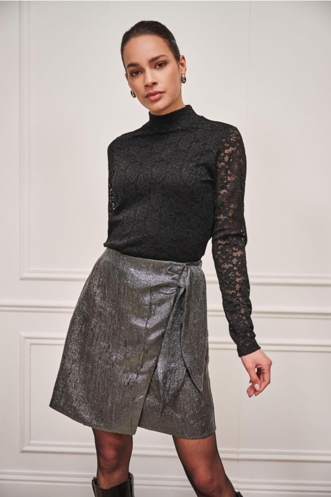 EsQualo zwarte dames t-shirt | Sfeerbeeld, In situatie