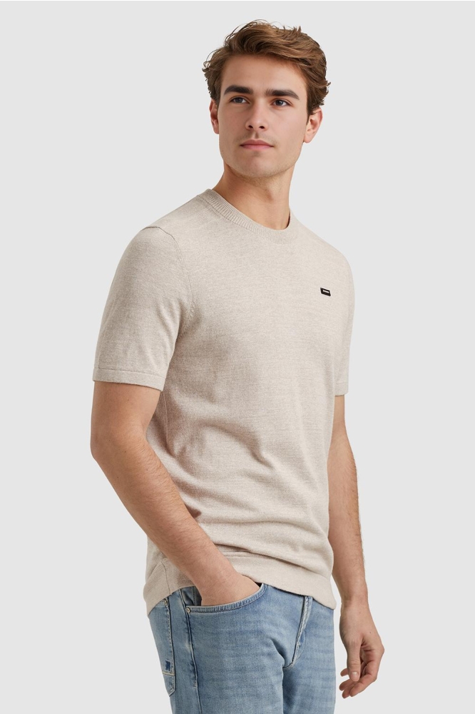 Vanguard beige heren t-shirt | Model zijaanzicht