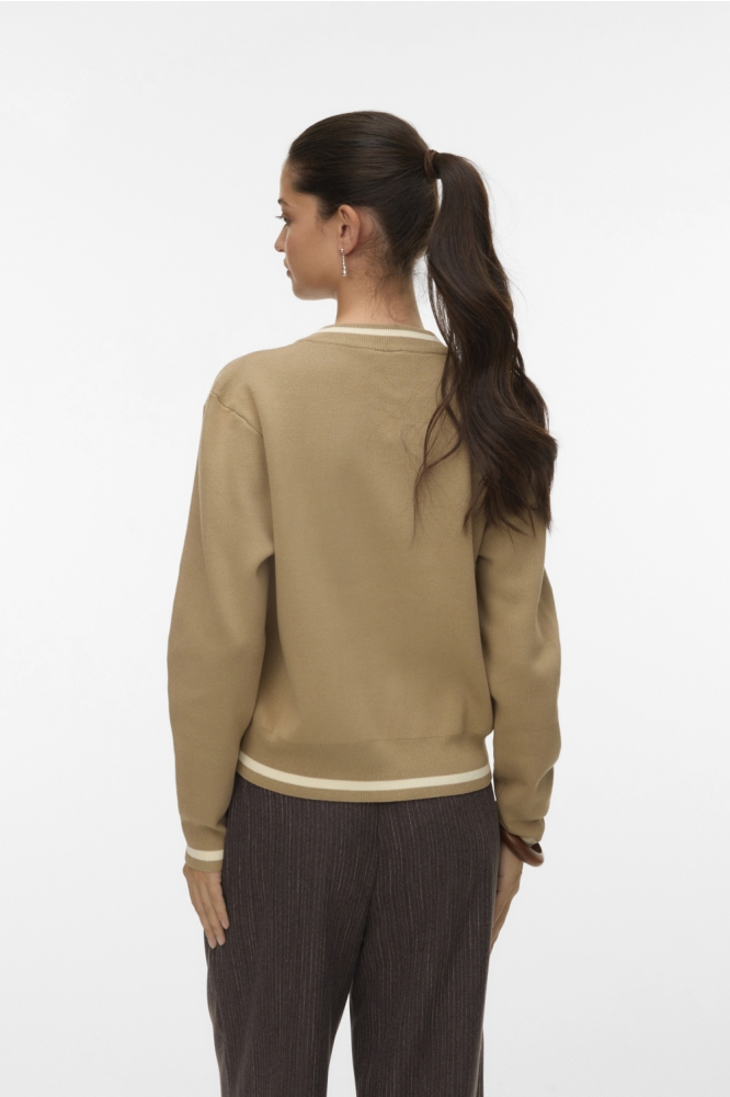 Vero Moda groene dames vest | Model achteraanzicht