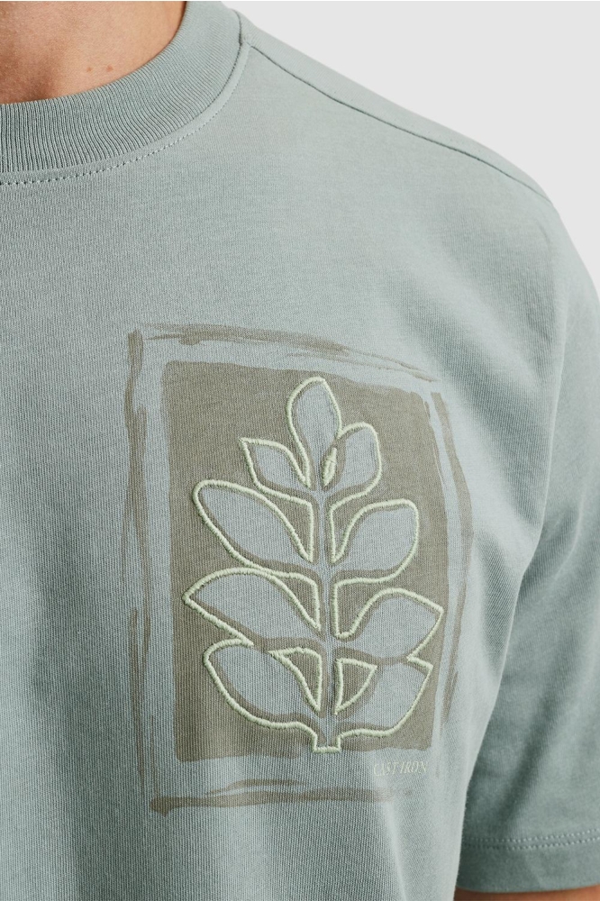 Cast Iron groene heren t-shirt | Close up