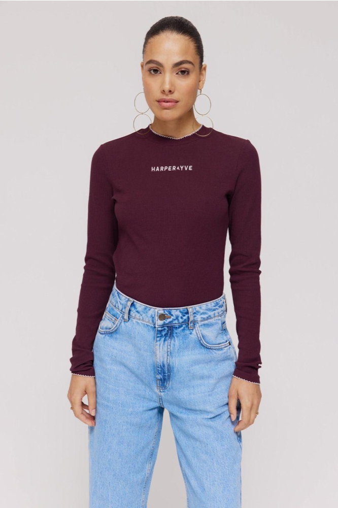 Harper & Yve bordeaux dames t-shirt | Model vooraanzicht