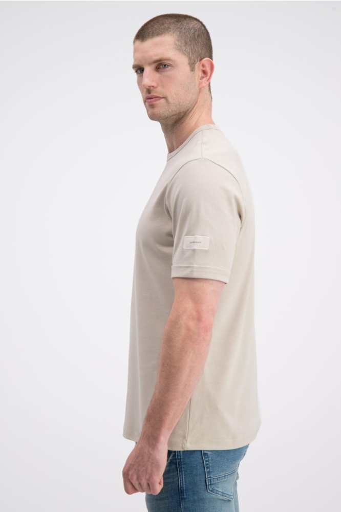 Gabbiano beige heren t-shirt | Model zijaanzicht