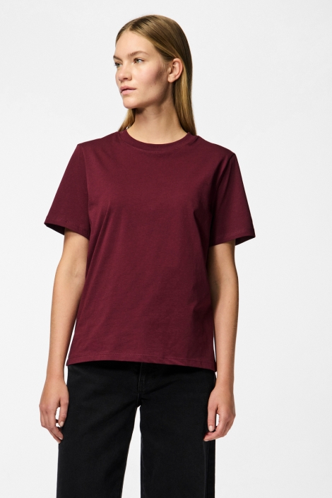 Pieces bordeaux dames t-shirt | Model vooraanzicht