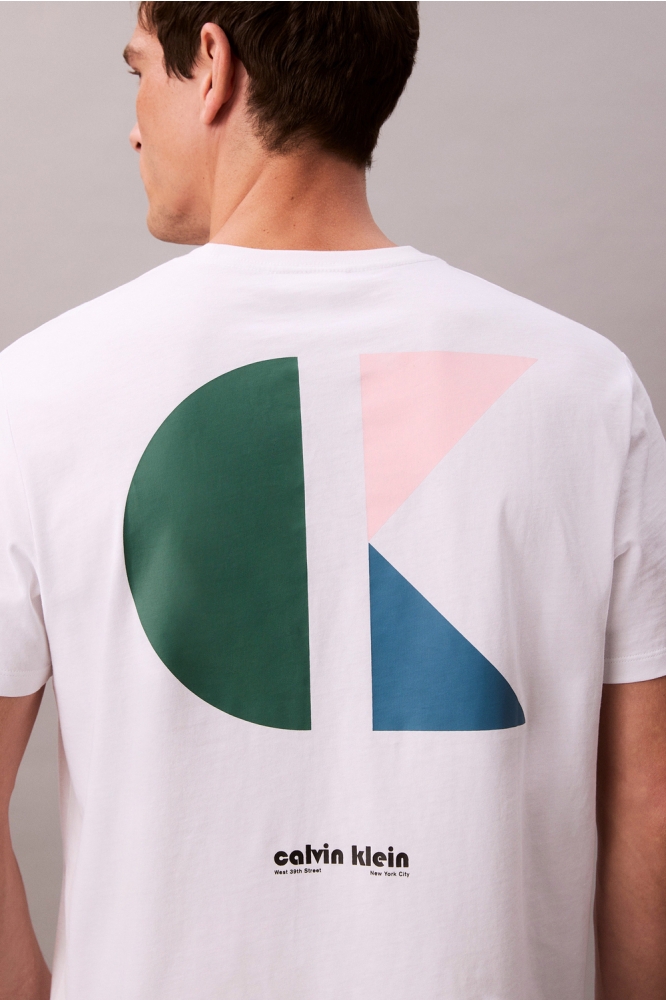 Calvin Klein witte heren t-shirt | Sfeerbeeld, In situatie