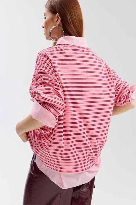 Harper & Yve roze dames t-shirt | Model achteraanzicht