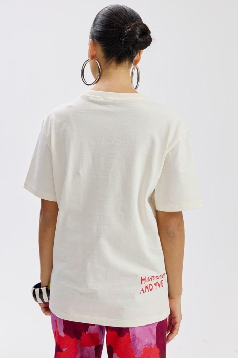 Harper & Yve witte dames t-shirt | Model vooraanzicht