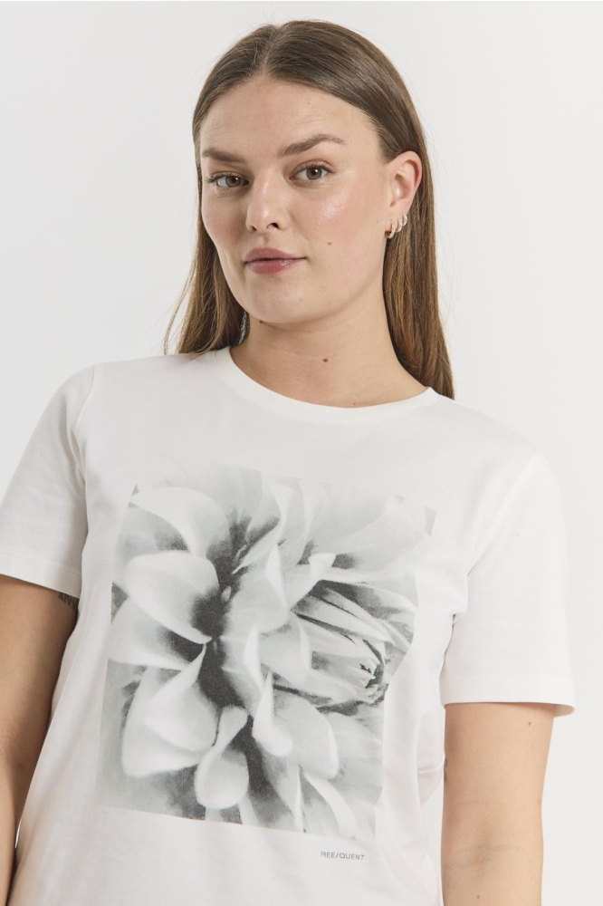 Freequent witte dames t-shirt | Model vooraanzicht