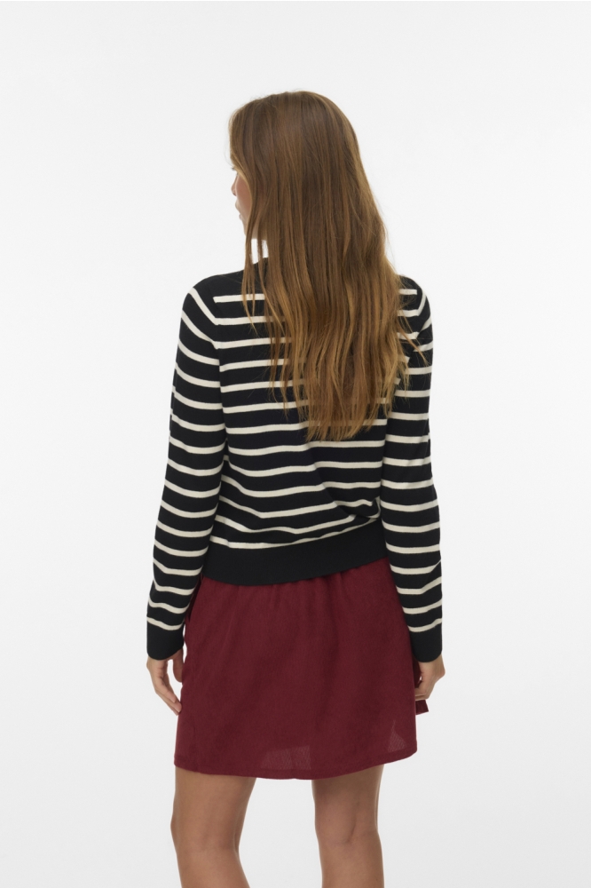 Vero Moda zwarte dames vest | Model achteraanzicht