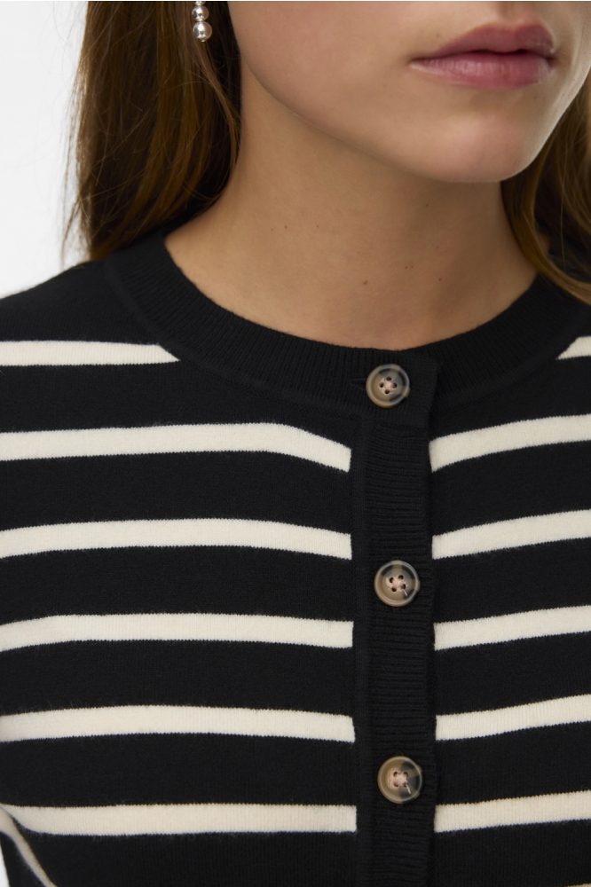 Vero Moda zwarte dames vest | Close up