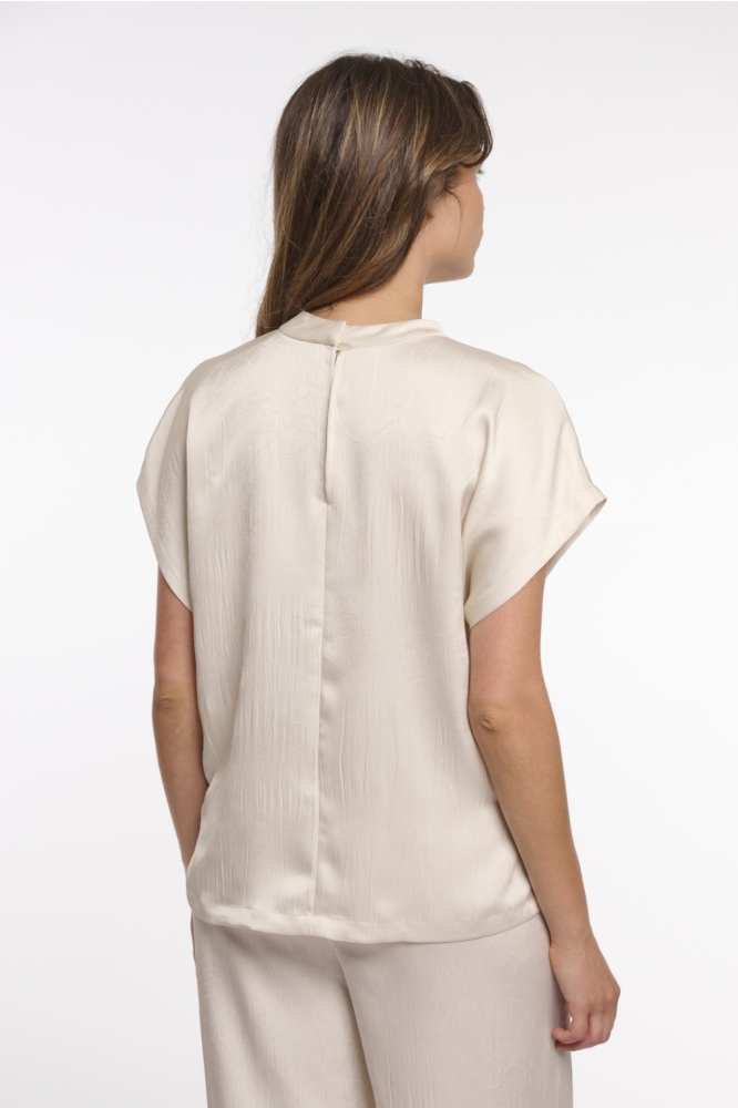 Rino & Pelle beige dames t-shirt | Model achteraanzicht