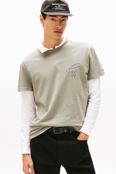Tommy Jeans groene heren t-shirt | Model vooraanzicht