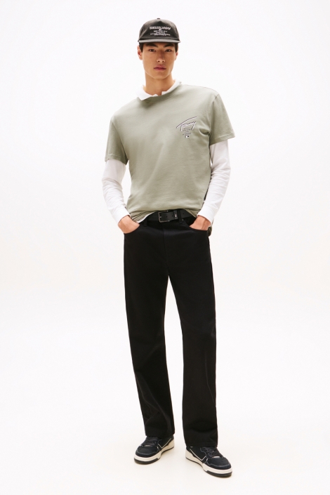 Tommy Jeans groene heren t-shirt | Model