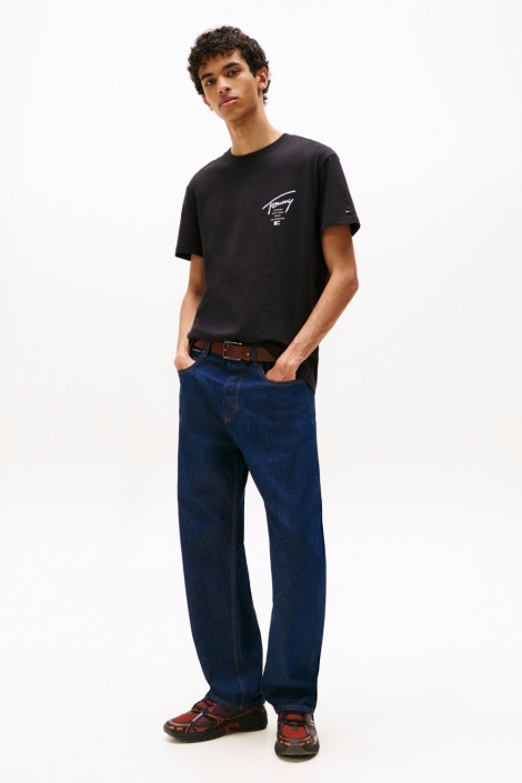 Tommy Jeans zwarte heren t-shirt | Model