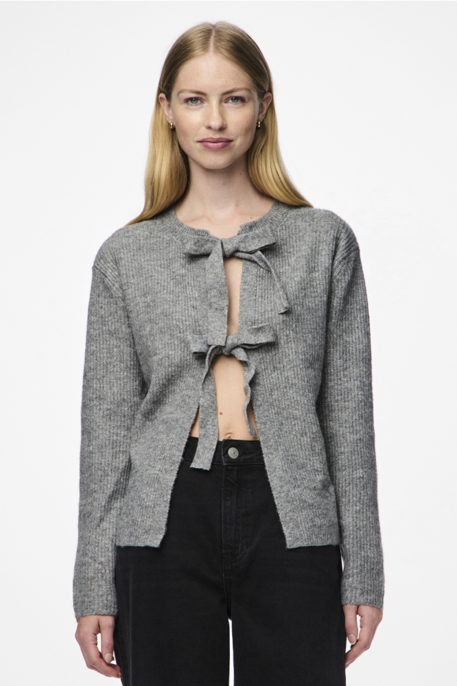 Pieces grijze dames vest | Model vooraanzicht