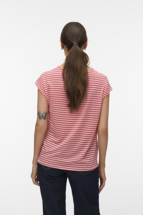 Vero Moda roze dames t-shirt | Model achteraanzicht
