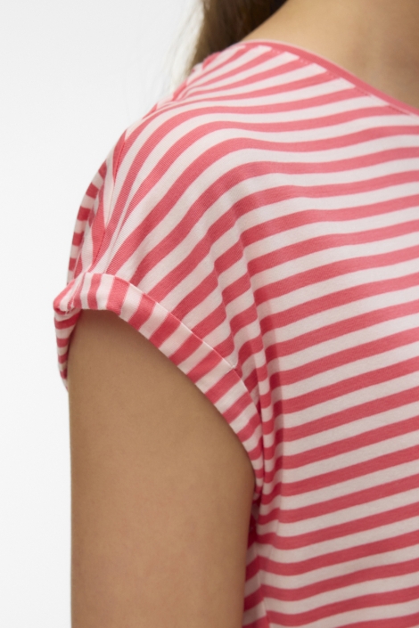 Vero Moda roze dames t-shirt | Close up