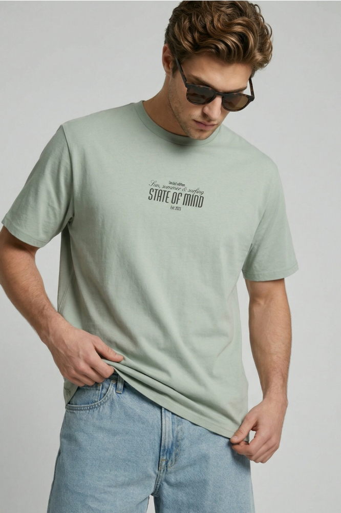 JJ Rebel groene heren t-shirt | Model vooraanzicht