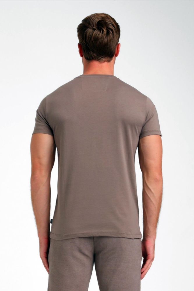 Gabbiano bruine heren t-shirt | Model vooraanzicht