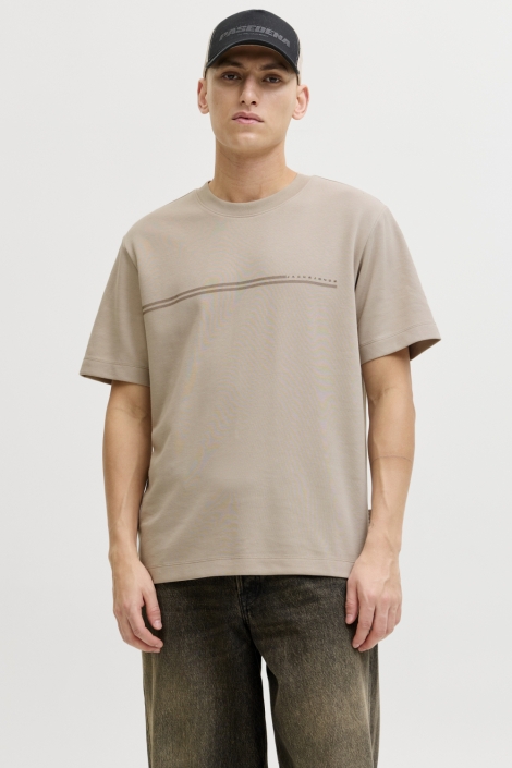 Jack & Jones beige heren t-shirt | Model vooraanzicht
