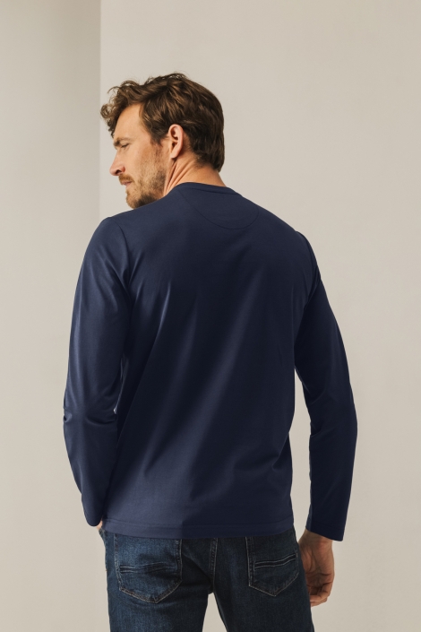 State of Art blauwe heren t-shirt | Model achteraanzicht