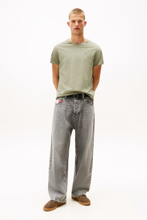 Tommy Jeans groene heren t-shirt | Model