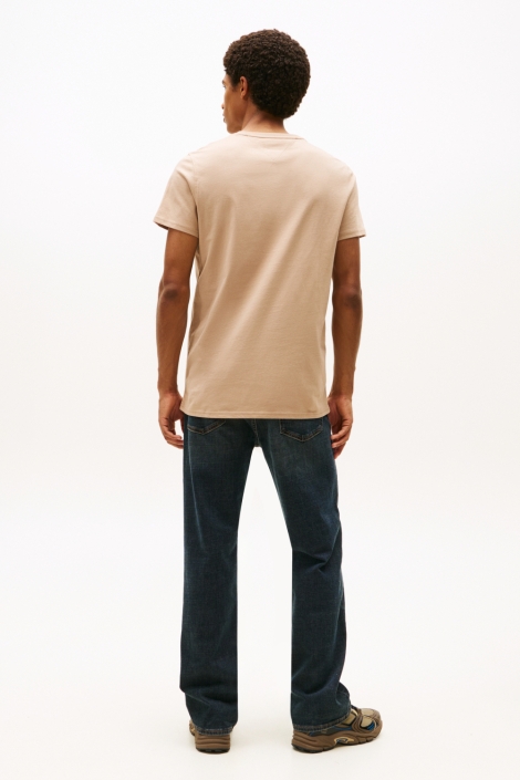 Tommy Jeans taupe heren t-shirt | Model achteraanzicht