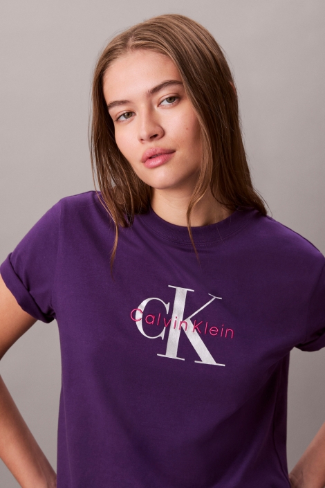 Calvin Klein paarse dames t-shirt | Close up