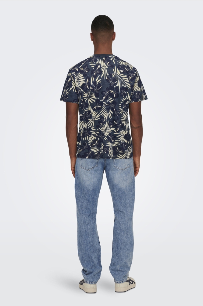 Only & Sons blauwe heren t-shirt | Model