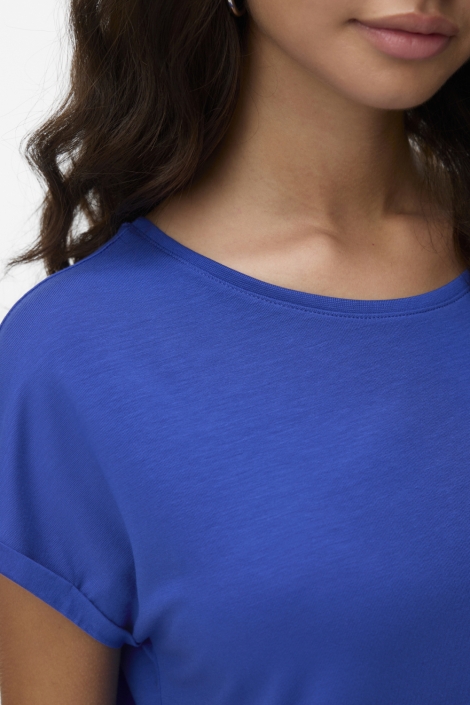 Vero Moda blauwe dames t-shirt | Close up