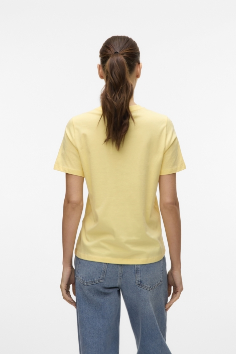 Vero Moda gele dames t-shirt | Model achteraanzicht