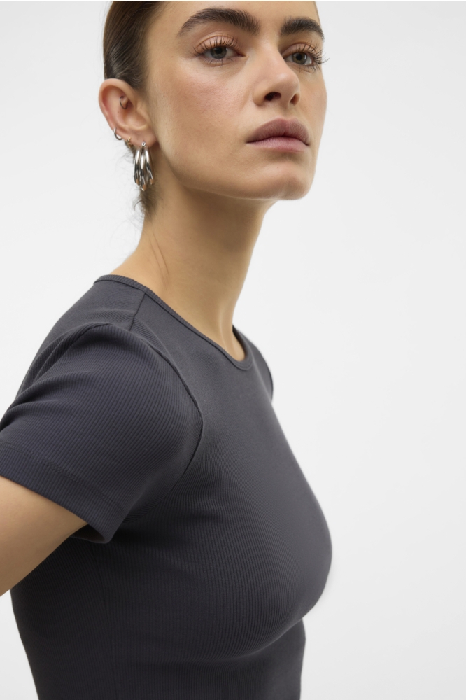 Vero Moda grijze dames t-shirt | Close up