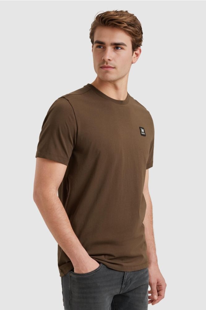 Vanguard bruine heren t-shirt | Model zijaanzicht