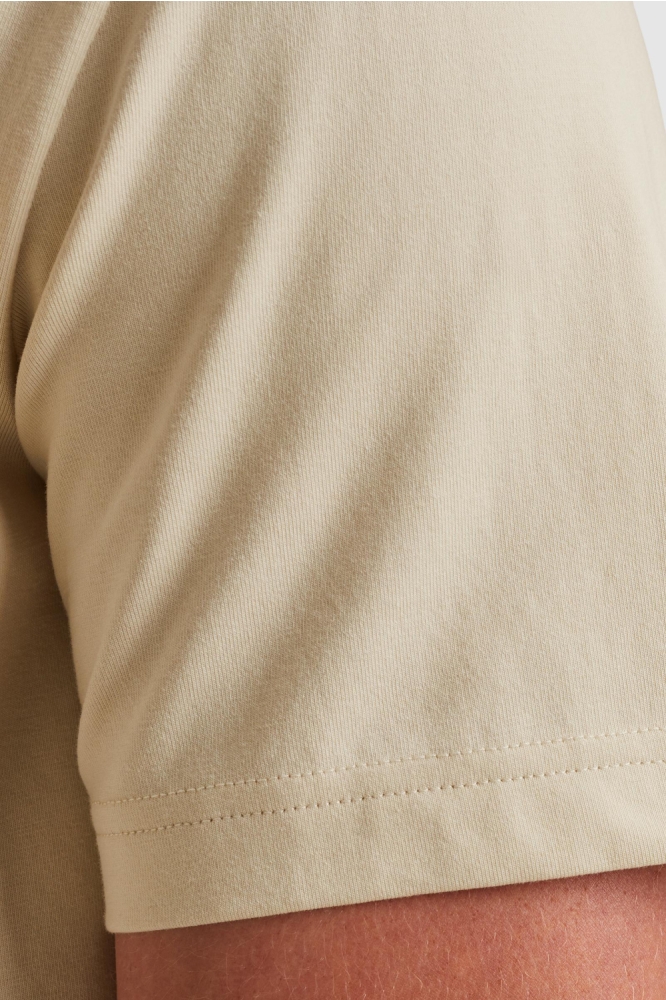 PME legend ecru heren t-shirt | Close up