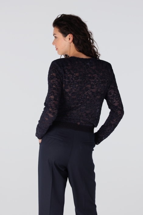 Juffrouw Jansen blauwe dames t-shirt | Model achteraanzicht